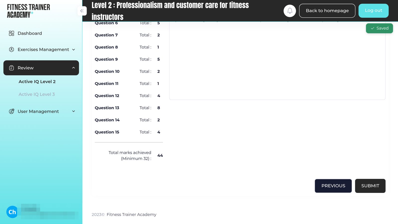 Page récapitulative du chapitre 1 avec les totaux par question, un total de 44 points pour un minimum de 32, et le bouton Submit
